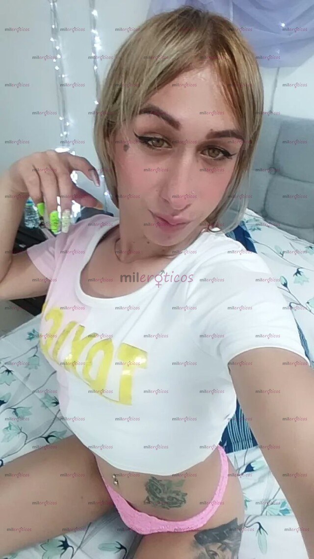FOTOS DE PROFESIONAL DE LA SALUD ARRECHA CON LA RECETA PARA TUS FANTASIAS SEXUALES
