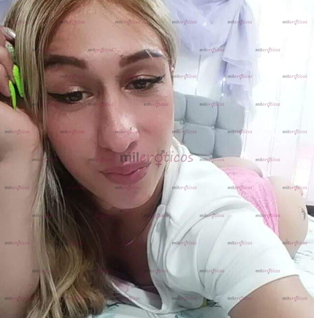 FOTOS DE PROFESIONAL DE LA SALUD ARRECHA CON LA RECETA PARA TUS FANTASIAS SEXUALES