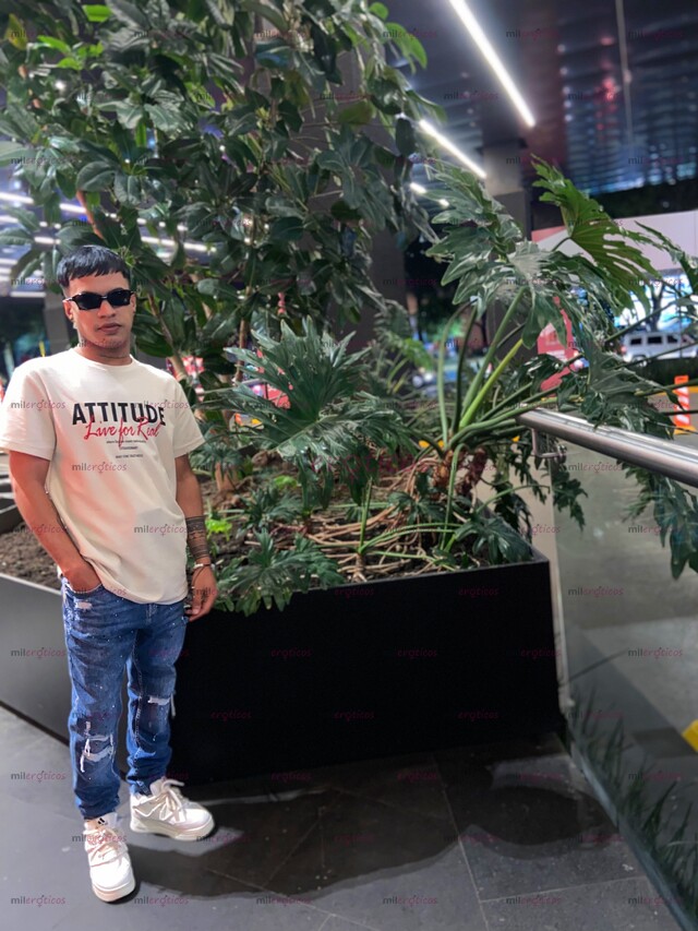 FOTOS DE 23CM EL MÁS VERGON CURVO GRUESO LECHERO