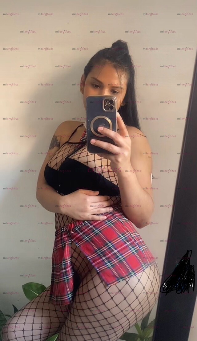 FOTOS DE HERMOSA TRANS MUY FEMENINA ,MUY CALIENTE VEN Y DISFRUTA CONMIGO