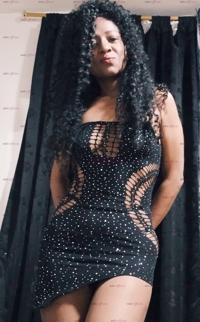 FOTOS DE SOY NAOMI VEN Y DISFRUTA MIS CALIENTES PACIONES