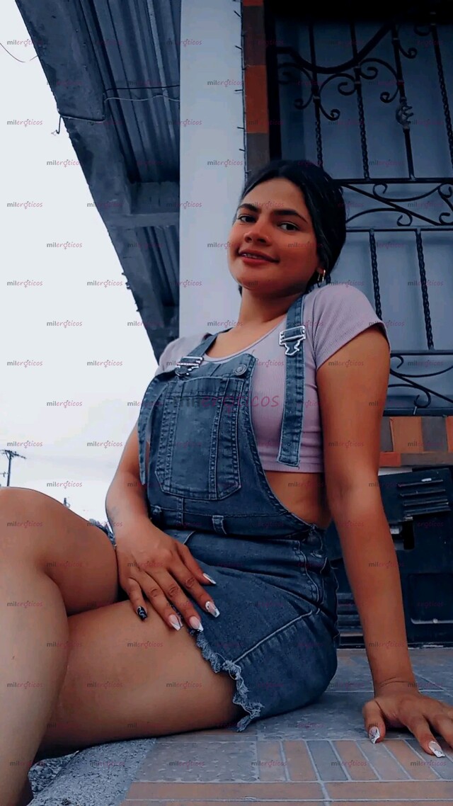 FOTOS DE SOY UNA CHICA ATREBIDA SEXI ATRACTIBA DISPONIBLE PARA TI Y TUS DESEOS COMINICATE