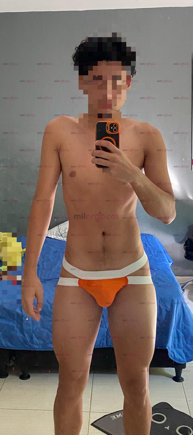 FOTOS DE PASIVO DELGADO Y NALGÓN. MUY CALIENTE DISPUESTO A COMPLACERTE