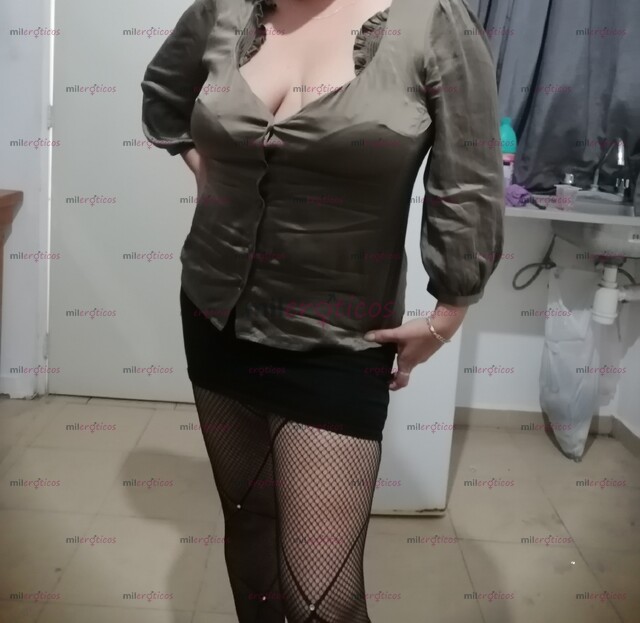 FOTOS DE .NENITA COMPLACIENTE LISTA PARA COGER... MANDA YA MENSAJITO...