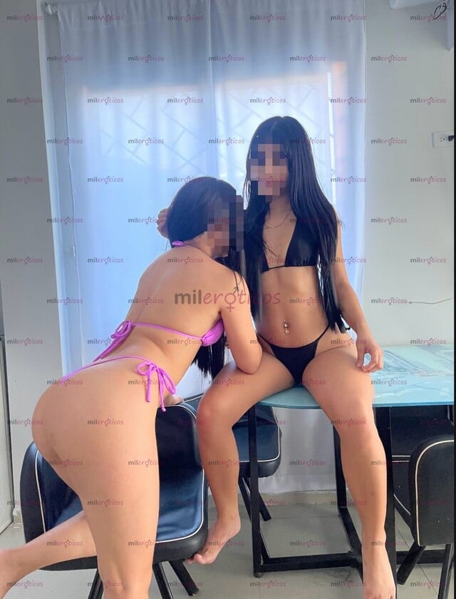FOTOS DE SOMOS SOFI Y GÉNESIS UNAS PAISAS FLACAS Y BLANQUITAS, HACEMOS EL MEJOR TRIO