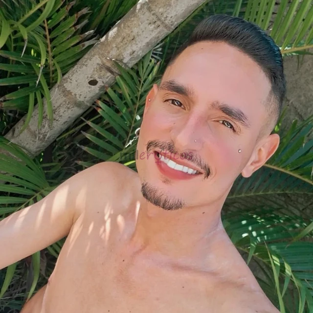 Wesley acompanhante na zona leste de spola sou wesley um acompanhante disponivel na zona leste de sao paulo ofereco companhia para diferentes ocasioes...