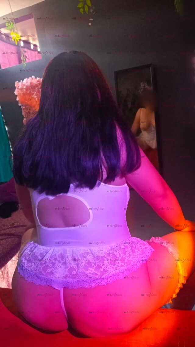 FOTOS DE JADE LINDA CURVY SUPER ATASCADA Y GARGANTA FULL