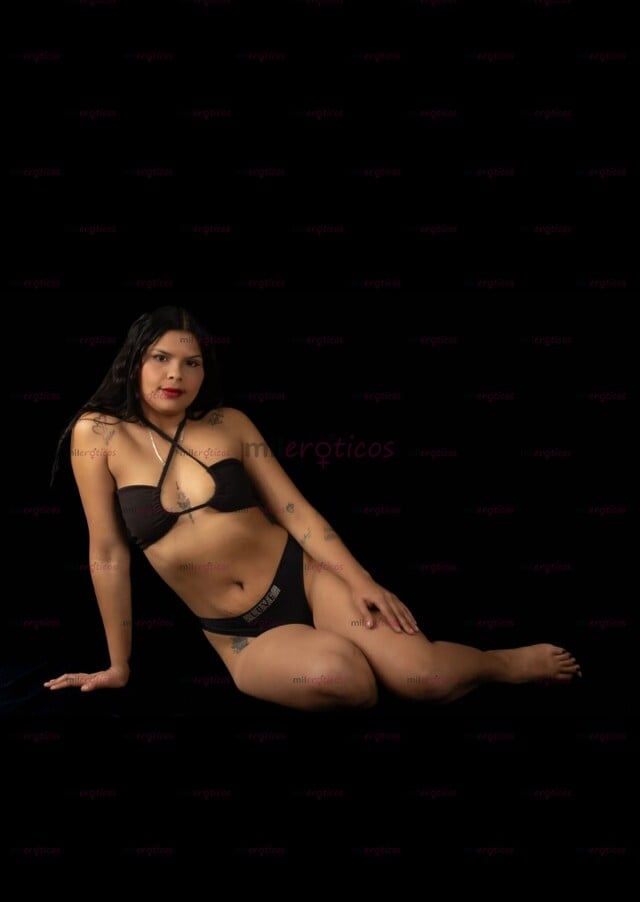 FOTOS DE HOLA SOY PAOLA UNA MORENA VIP MUY CARIÑOSA Y CALIENTE