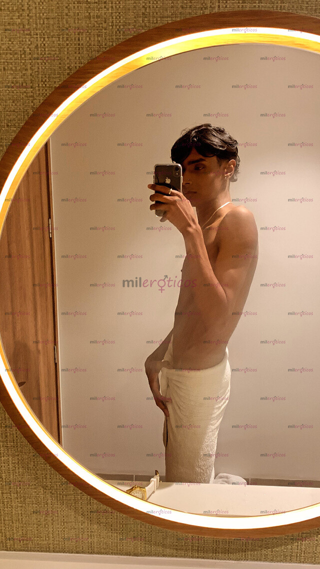 FOTOS DE ROBIN TAYLOR, HERMOSO JOVEN DE 18 AÑOS DISPUESTO A TODO POR HACERTE Y COMPLACER