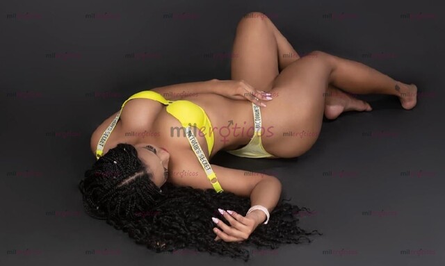 FOTOS DE NEGRA HERMOSA FLACA Y ARRECHA HAZ TUS SUEÑOS REALIDAD A MI LADO!!