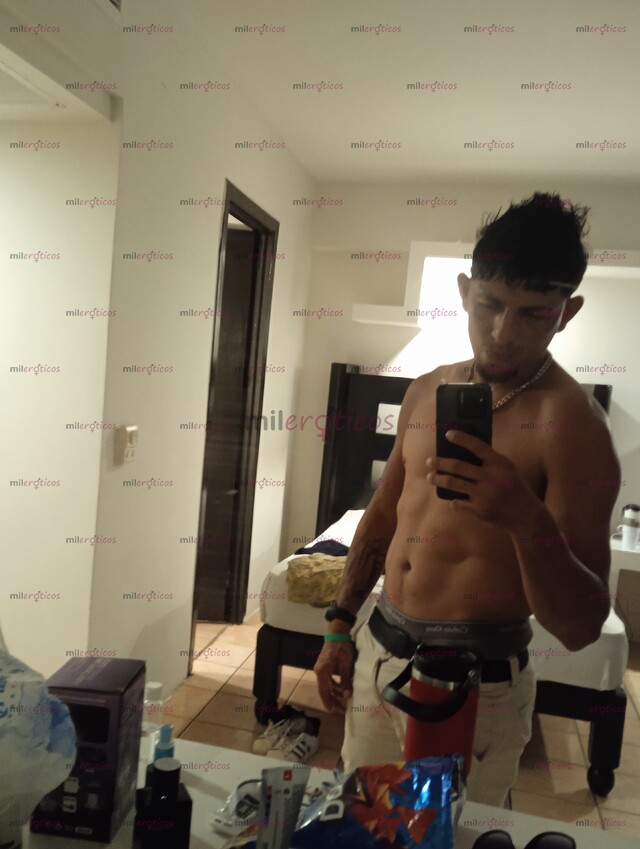 FOTOS DE CHACAL ACTIVO VARONIL CON VERGA DE 25 CM