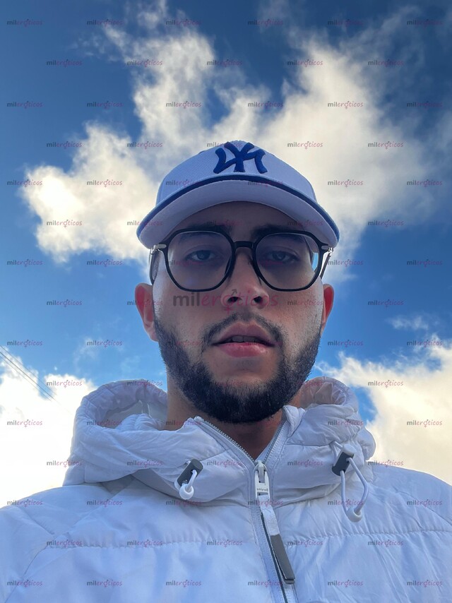 FOTOS DE CONTENIDO UNIVERSITARIO ATLÉTICO AMIGABLE Y COMPLACIENTE