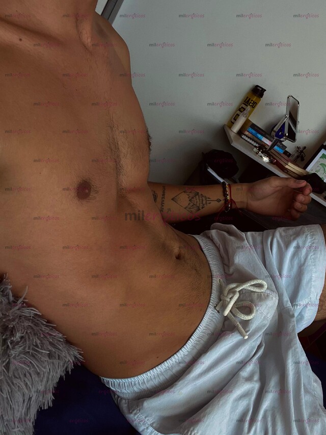 FOTOS DE CONTENIDO UNIVERSITARIO ATLÉTICO AMIGABLE Y COMPLACIENTE