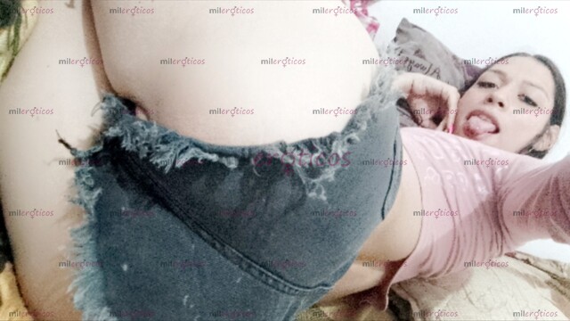 FOTOS DE HERMOSA POLLITA BLANQUITA FLAQUITA CALIENTE Y CACHONDA