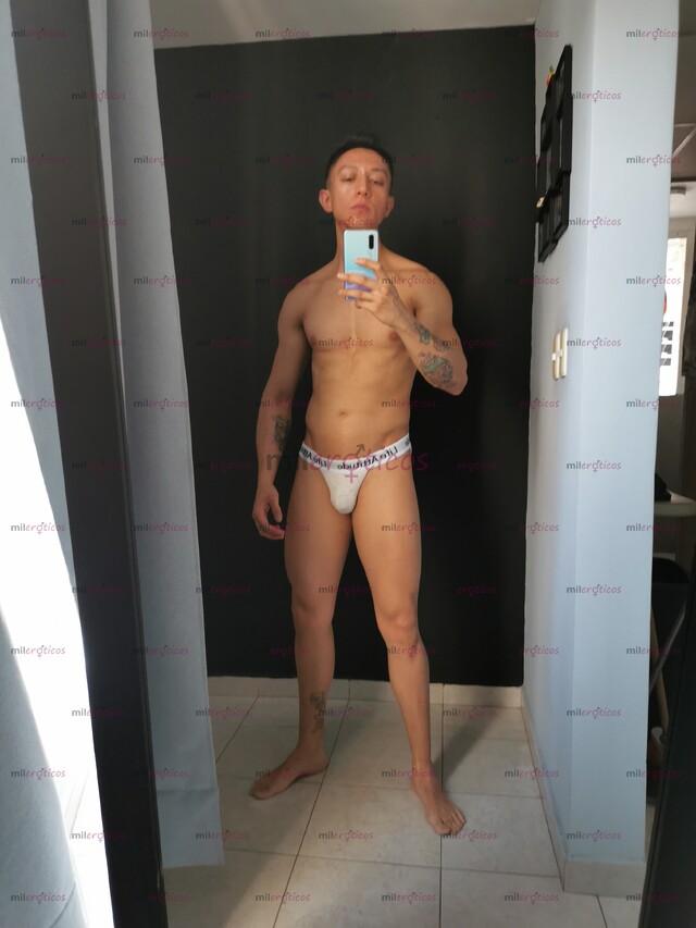 FOTOS DE JOVEN MEXICANO VERSÁTIL TONIFICADO DE GYM