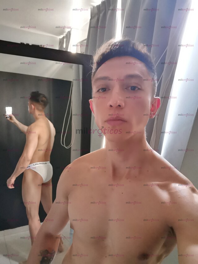 FOTOS DE JOVEN MEXICANO VERSÁTIL TONIFICADO DE GYM