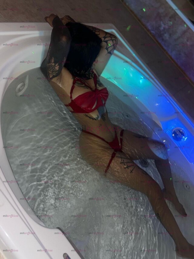 FOTOS DE NUEVA ACTRIZ PORNO CULONA, ME ENCANTA LA VERGA AMOR