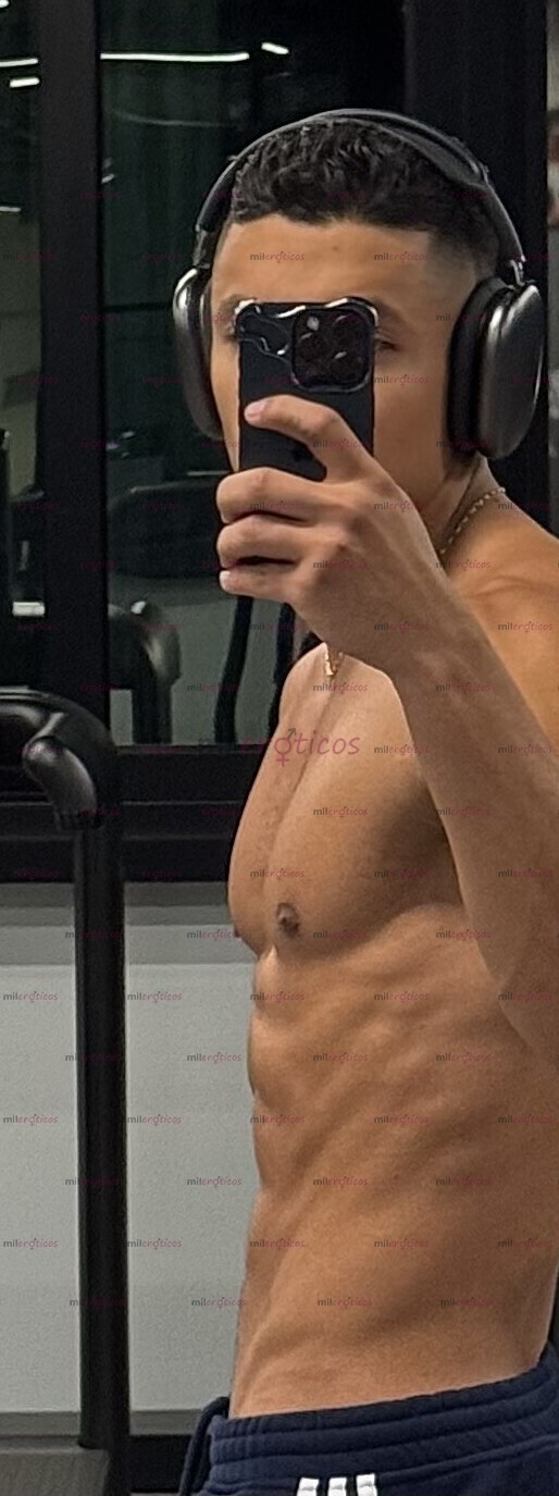 FOTOS DE COLOMBIANO 1,80 EXCELENTE TRATO CUERPO GYM TOP 24 AÑOS