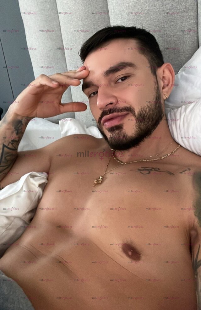 FOTOS DE MACHO COLOMBIANO, SEXY Y VERGON 22 CM DE VERGA GRUESA!