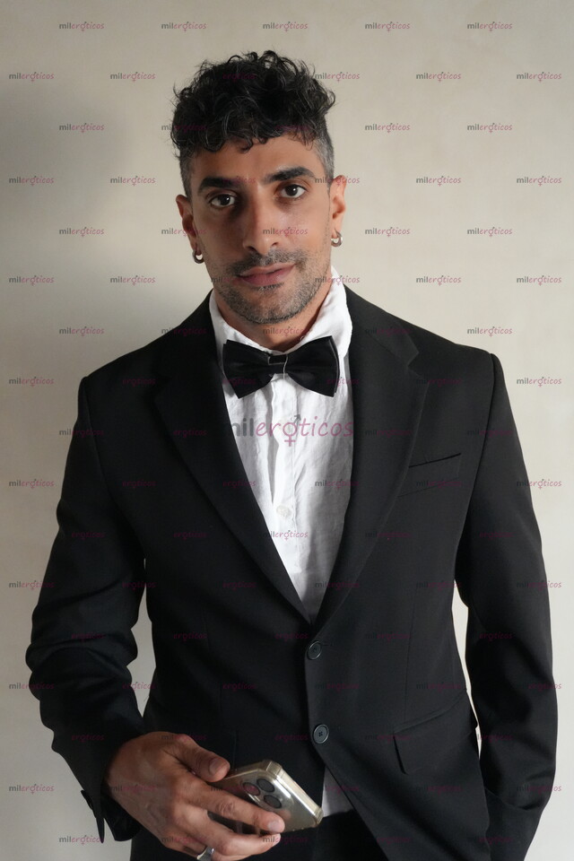 FOTOS DE (PDC) STRAIGHT SEXY MALE , VIP SERVICE ONLY FOR LADIES