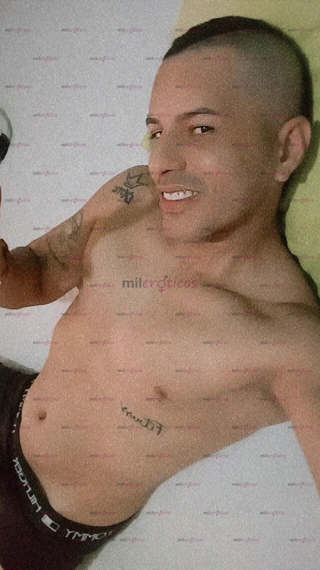 FOTOS DE TU ENTRENADOR Y TU MASAJISTA : TE COMPLAZCO COMO TE LO MERECES
