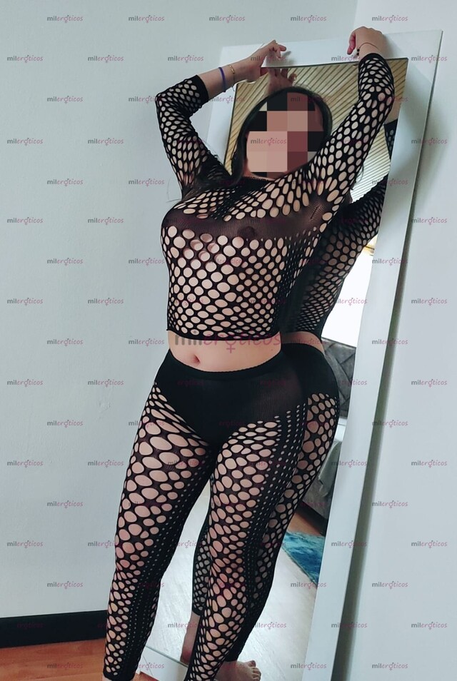 FOTOS DE QUIERO QUE ME LUBRIQUES MIS TETAS DE TU LECHITA CALIENTE.....