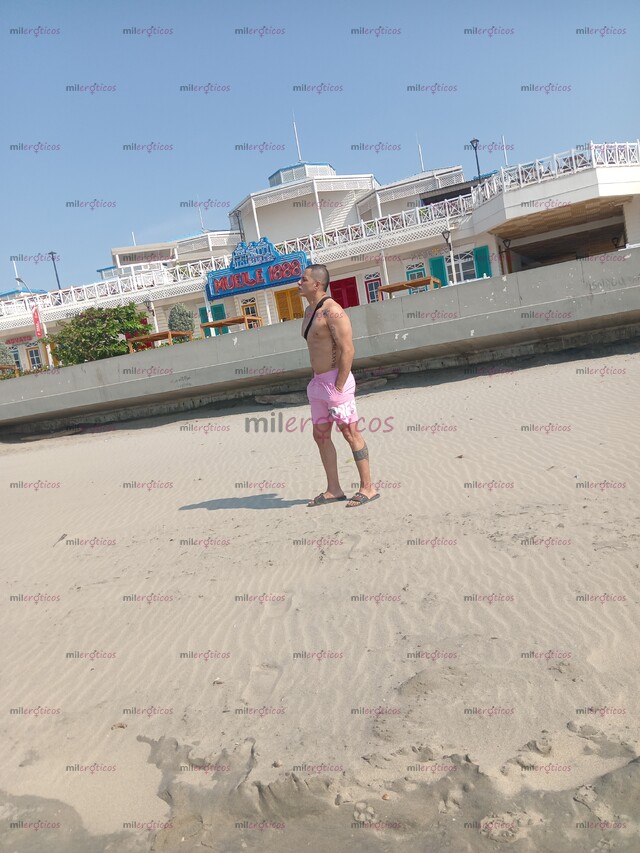 FOTOS DE TU ENTRENADOR Y TU MASAJISTA : TE COMPLAZCO COMO TE LO MERECES