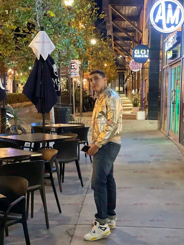 FOTOS DE CHACAL VARONIL DISPONIBLE SIN PROBLEMA DE ROL PUEDO SER ACTIVO O PASIVO...