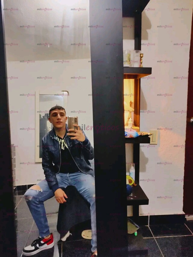 FOTOS DE CHACAL VARONIL DISPONIBLE SIN PROBLEMA DE ROL PUEDO SER ACTIVO O PASIVO...
