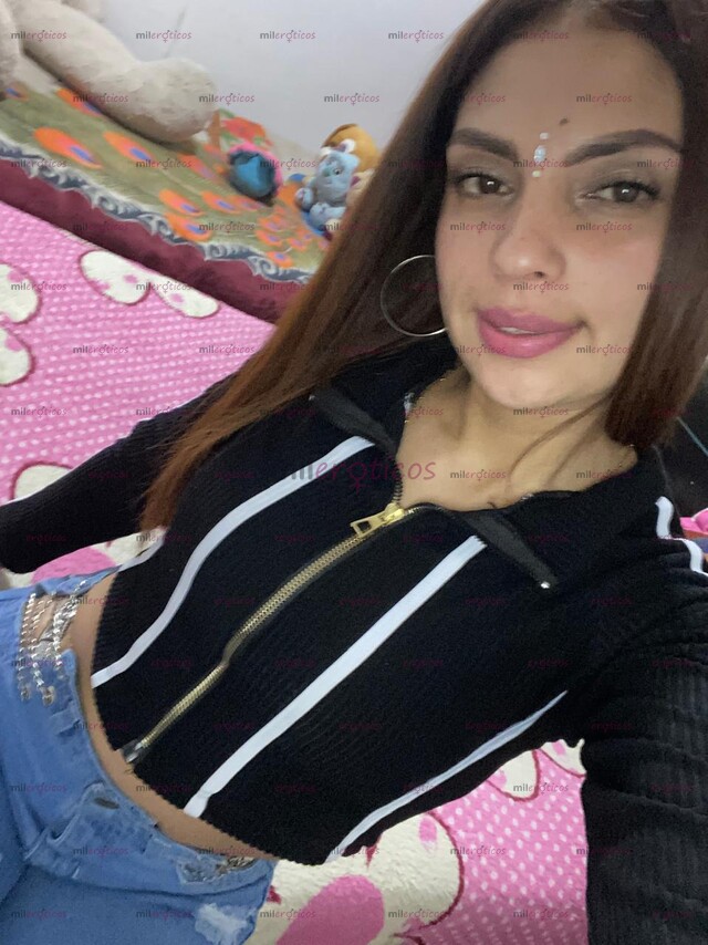 FOTOS DE MORENA ARDIENTE CON GANAS DE COMPLACER TODAS TUS FANTASÍAS