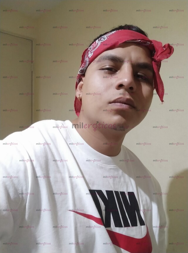 FOTOS DE CHACALON VERGON Y FULL LECHERO, FIESTERO ALEGRE BAILARÍN, EL MEJOR AMANTE Y NOVI