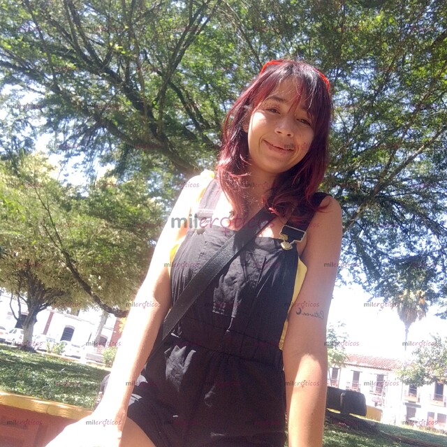 FOTOS DE FLACA SENCILLA SIN AFANES PERFECTA COMO BUSCAS UN BUEN SERVICIO