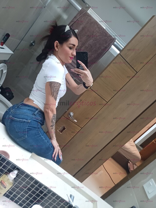 FOTOS DE THALIA COLOMBIANA RECIÉN LLEGADA ME GUSTA. QUE ME PONGAN DE PERRITO