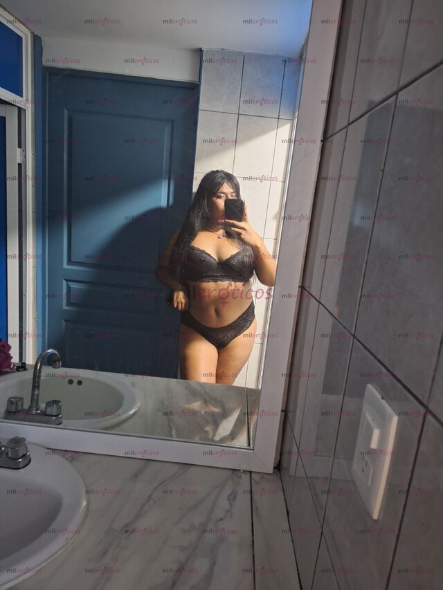 FOTOS DE MORENA TRANS DE 1.75 INTER BUENA EN EL ORAL