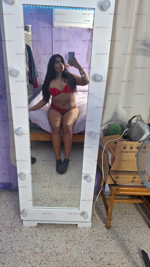 FOTOS DE MORENA TRANS DE 1.75 INTER BUENA EN EL ORAL