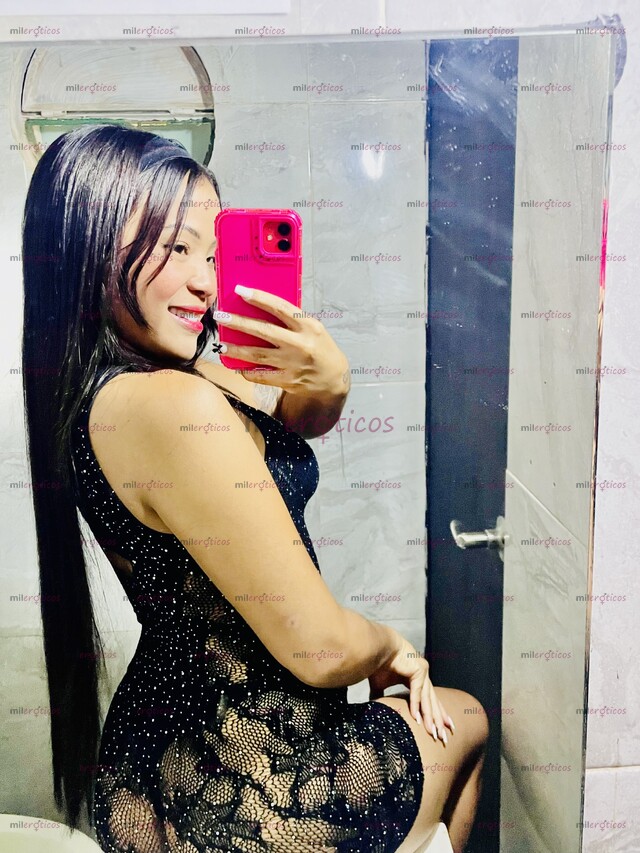 FOTOS DE UNA PRECIOSA EXTRANJERA QUE VA HACERTE SENTIR MUY RICO