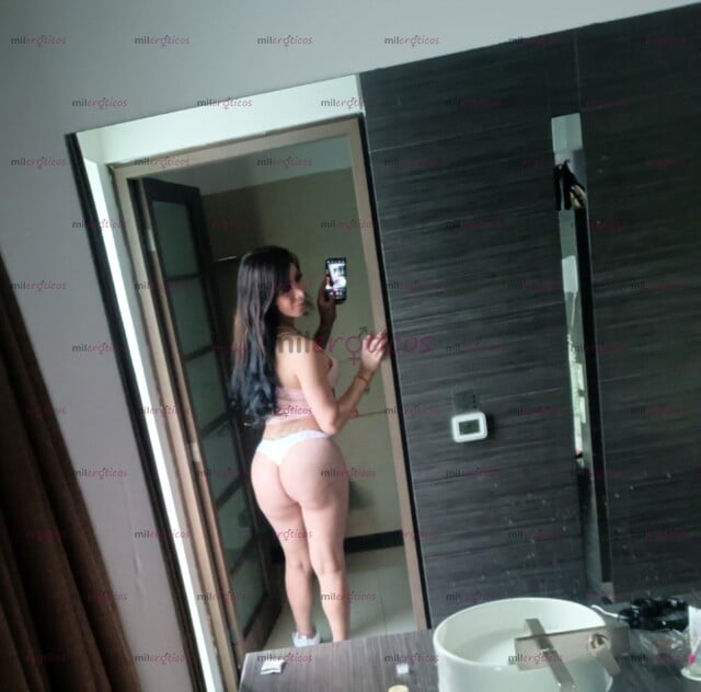 FOTOS DE CHICA MUY LINDA SEXY Y CON CUERPO EXHUBERANTE CON LAS MEJORES PIERNAS DE CITY