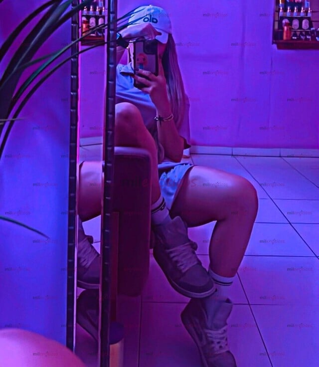 FOTOS DE HOLA BEBÉ, SOY UNA LINDA Y COQUETA MUÑEQUITA DISPUESTA A COMPLACERTE