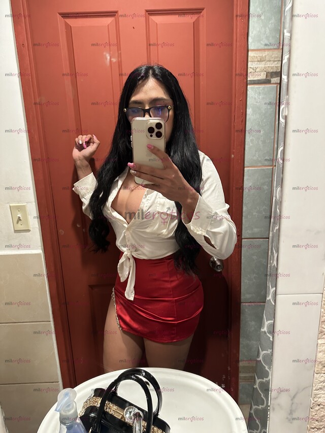 FOTOS DE DISPONIBLE EL 4 JULIO ÚNICOS DÍAS 2500 POR HORA SOLO MOTEL. RENA