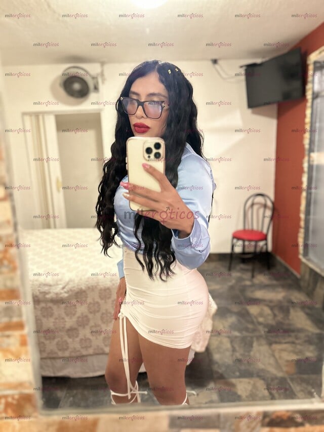 FOTOS DE DISPONIBLE EL 4 JULIO ÚNICOS DÍAS 2500 POR HORA SOLO MOTEL. RENA
