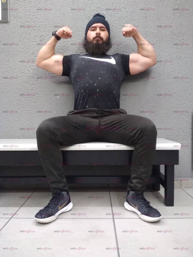 FOTOS DE ALTO GUAPO MAMADO BARBÓN VERGÓN Y MUY LECHERO