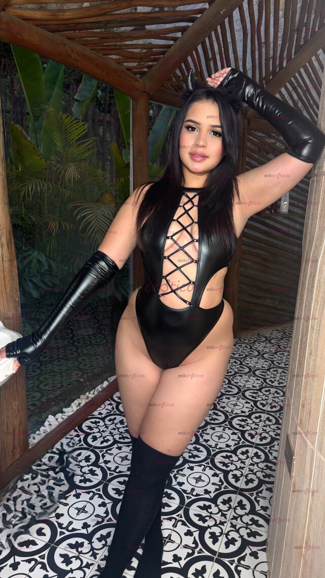 FOTOS DE MIRA MIS RICAS NALGAS SOBRE TI, SOFIA COMPLACIENTE JOVEN DISPUESTA A TODO, ANAL!