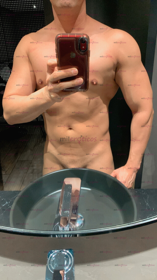 FOTOS DE DANTE CHICO SINALOENSE Y COMPLACIENTE ESPERANDO POR TI.