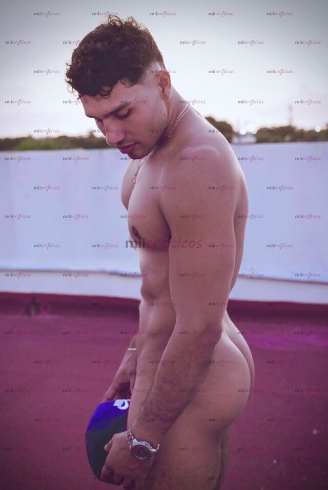 FOTOS DE MACHO SERIO EXCLUSIVO SOLO PARA PERSONAS SOLVENTES DE BUEN GUSTO SOY COLOMBIANO