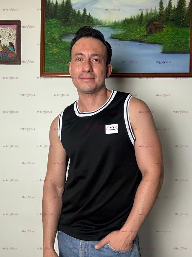 FOTOS DE MASAJISTA PROFESIONAL ¿TE SIENTES CANSADO? PASA UN MOMENTO AGRADABLE.