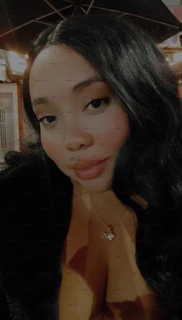 FOTOS DE CINTHYA HERMOSA MORENA CURVI DE RICOS SENOS NATURALES RICO CULO