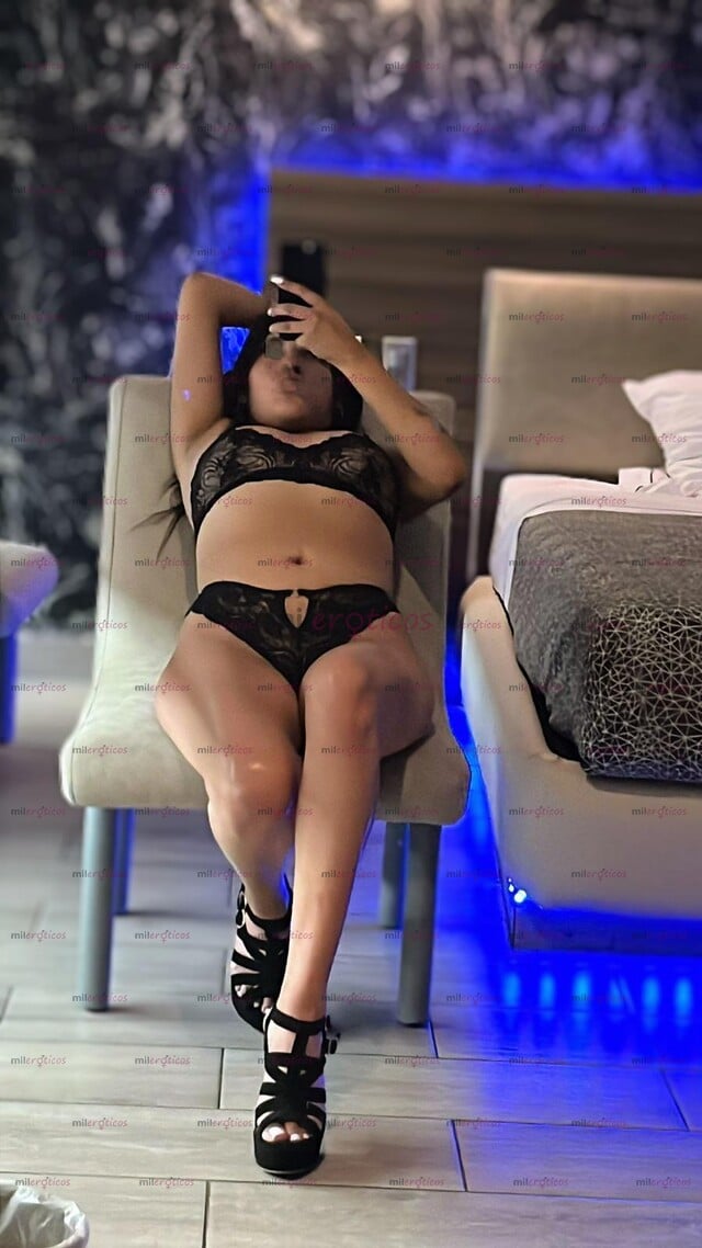 FOTOS DE SIEMPRE DISPONIBLE NENA FLAQUITA, BONITA Y APRETADITA