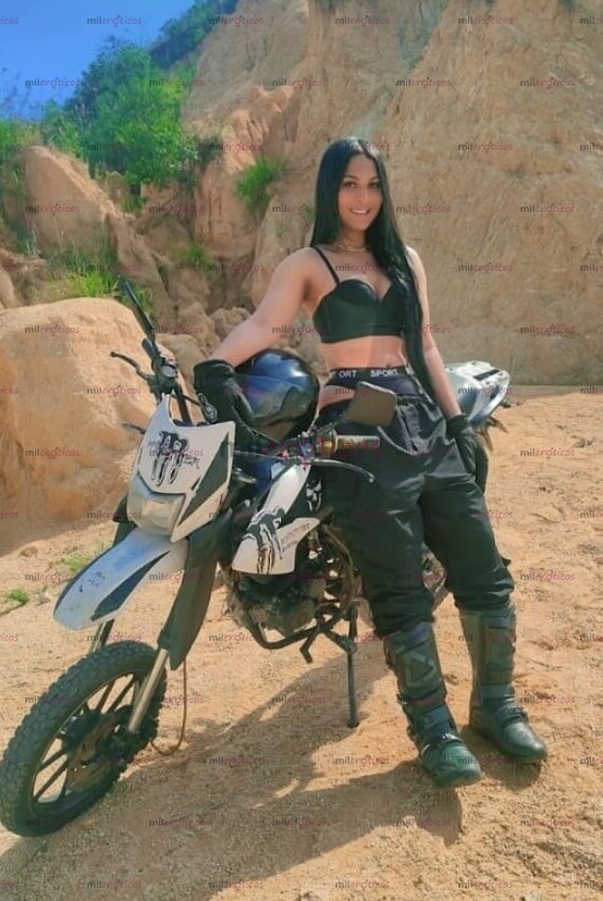 FOTOS DE VEN Y DISFRUTA ESTA NAVIDAD CON ESTA CHICA TRANS. DISPUESTA A CUMPLIR TUS DESEOS