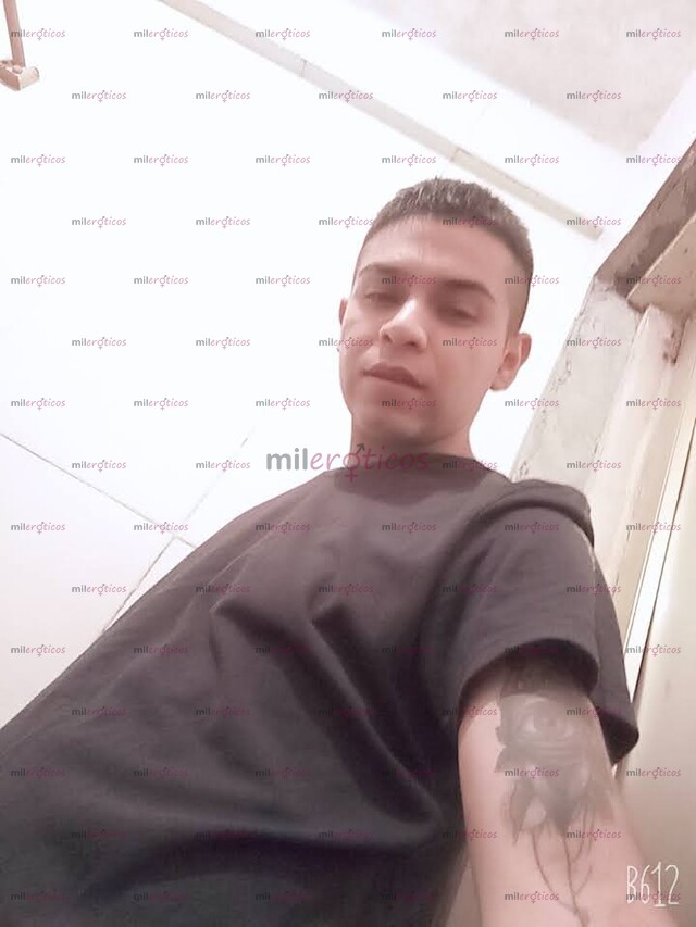 FOTOS DE CRISTIAN VERGA 18 LISTO PARA QUE LA GOSES AL TENERLA ADENTRO DECIDETE NO TE ARRE
