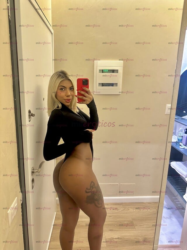 FOTOS DE GEORGINA UNA MORENA RUBIA, EXÓTICA CON BUENAS CURVAS Y UN CUERPO NATURAL